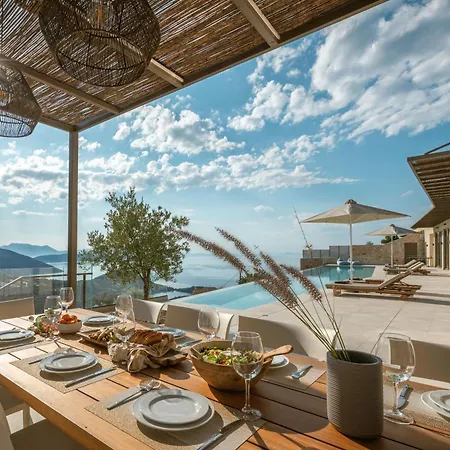 Symposium Infinity Villa